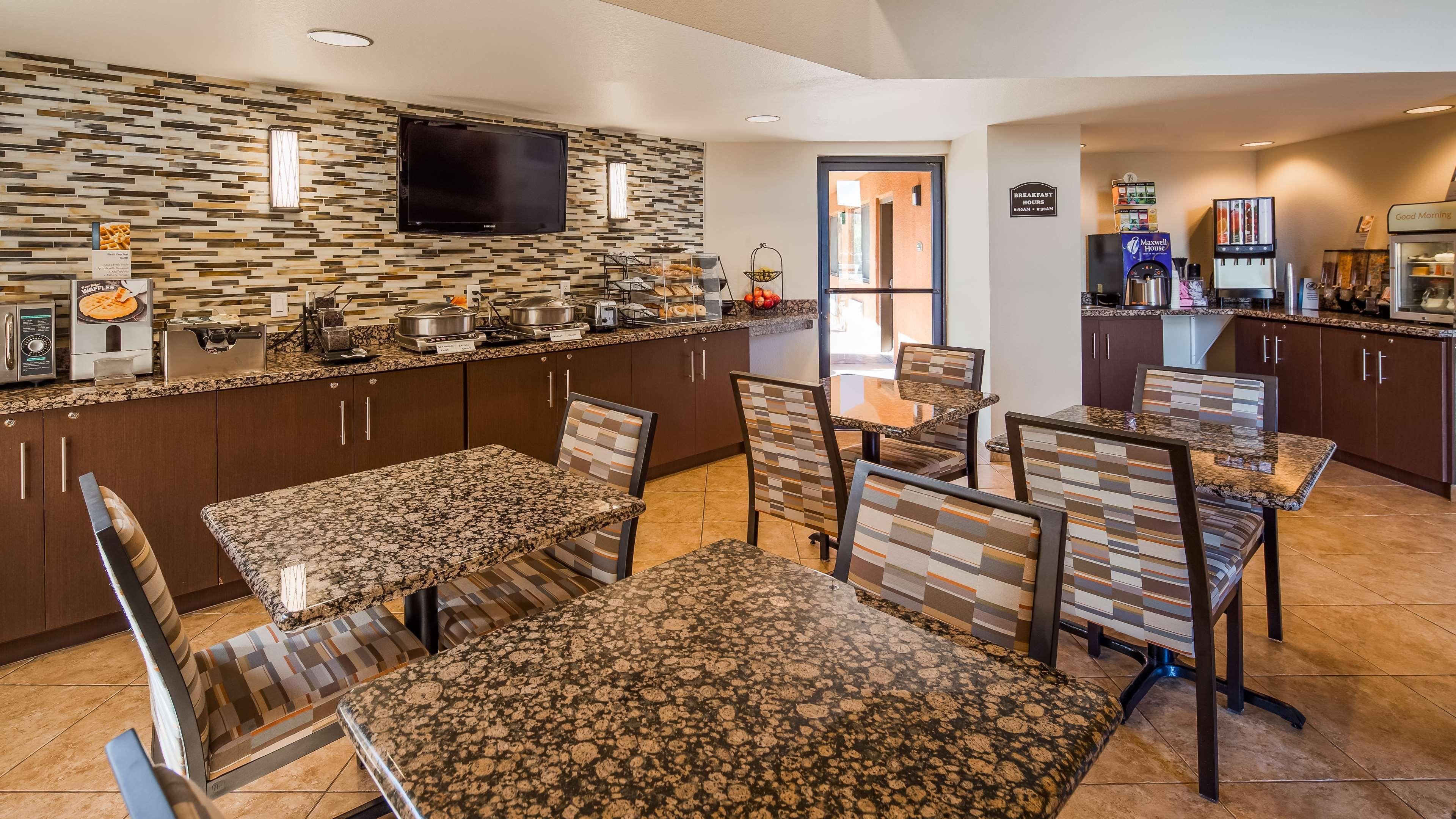 Hotel Western Of 3*