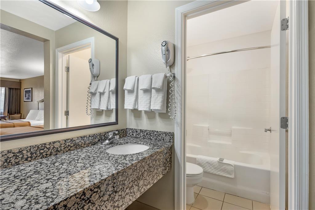 Hotel Western Of 3*