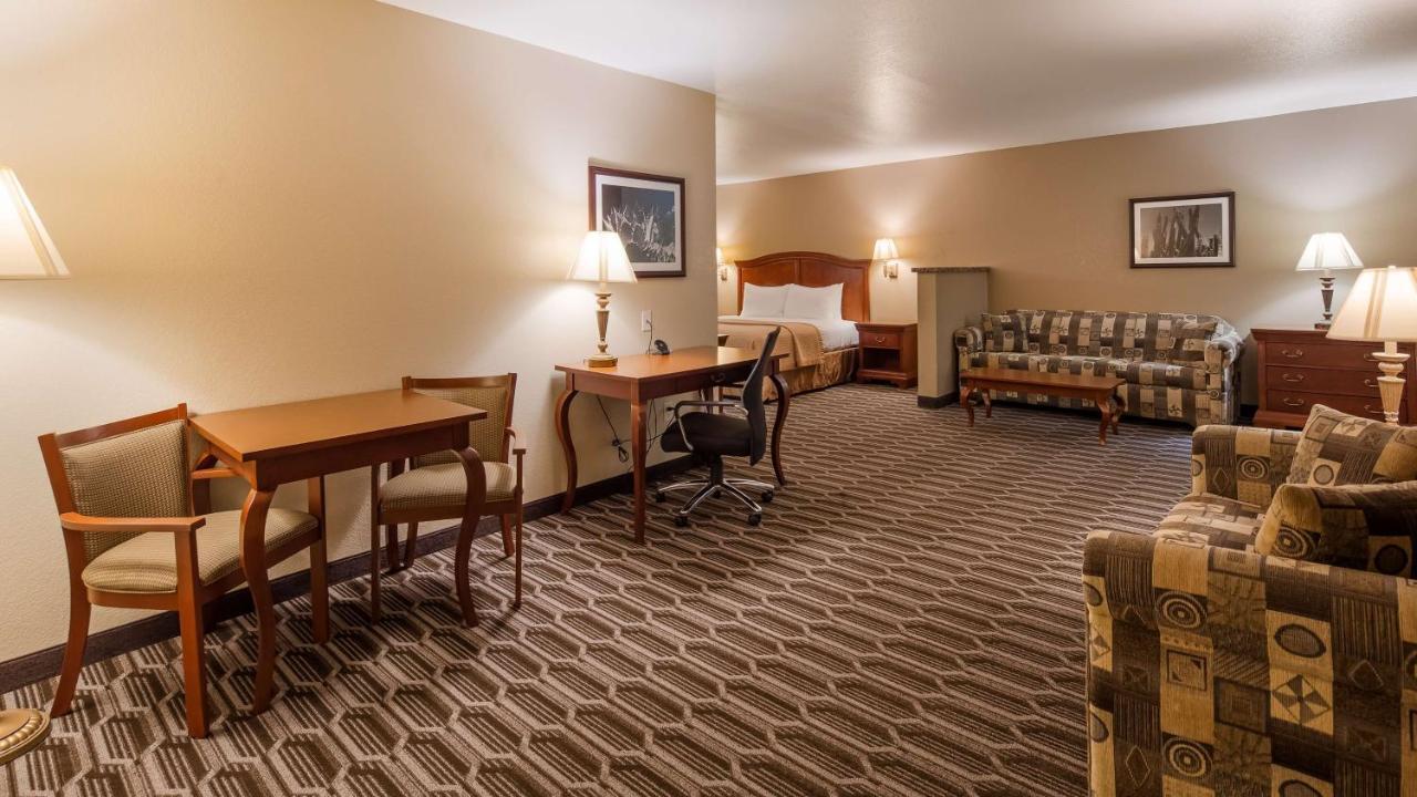Western Of Hotel 3*